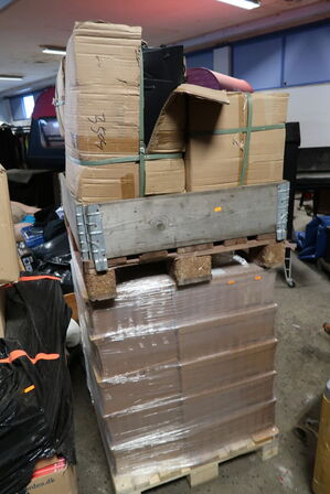 Palle med Zirkus Nemo poser