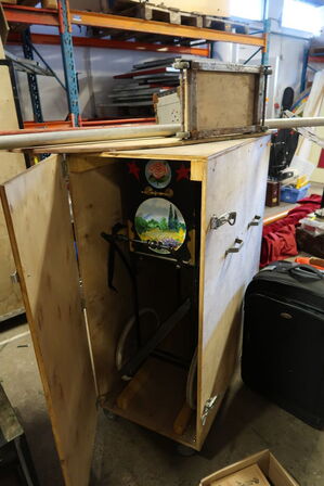 Opbevaringkasse med rekvisit