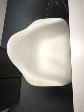 Bord med 6 stk. skalstole