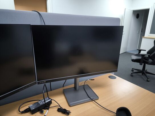 2 stk 28"  LENOVO L28u-35 skærme med LOGITECH mus og tastatur