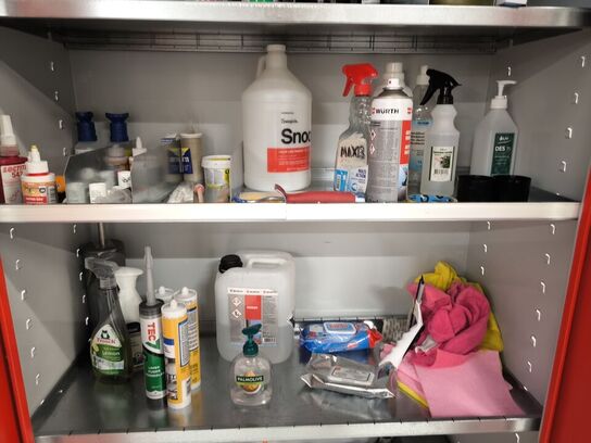 Indhold i skab (se beskrivelse)