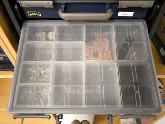 Sortimentskaseer med indhold