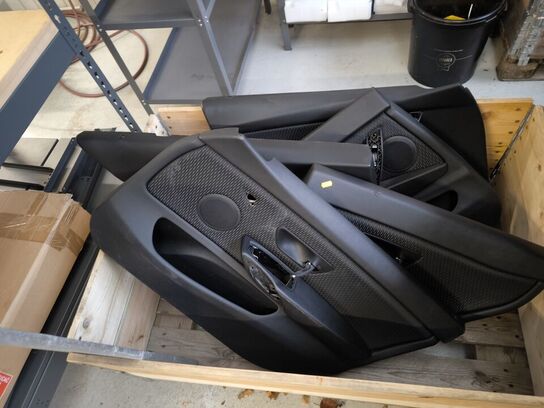 Sæder og dørpolstring til bil