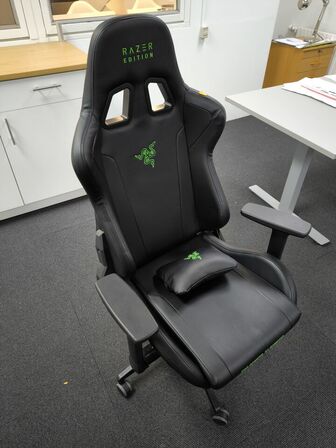 Gamer stol RAZER EDITION