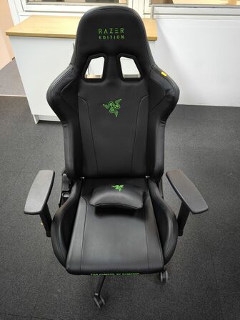 Gamer stol RAZER EDITION