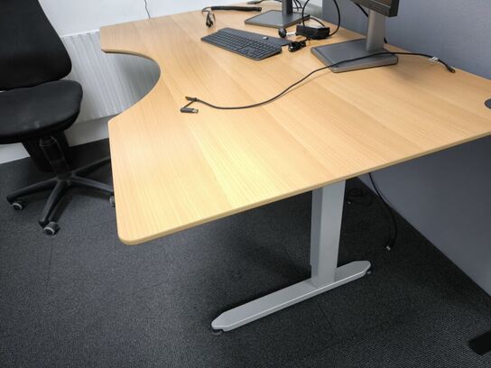 El-hæve/sænkebord kontorstol, reol og skuffemodul