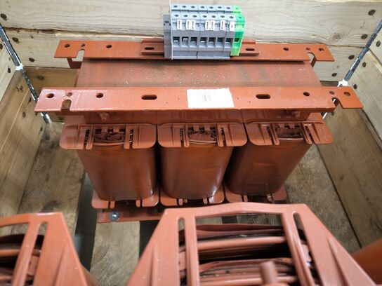 400V x 230V Transformer ( 2 stk. 12.5 Kva og 1 stk. 40 Kva