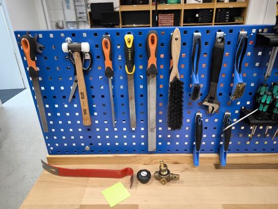 Værktøj på bagplade