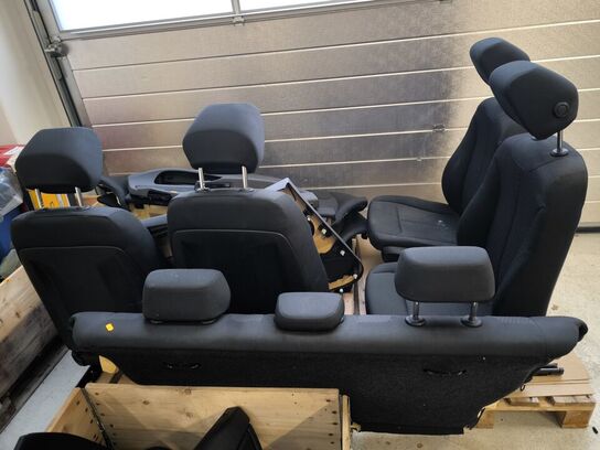 Sæder og dørpolstring til bil