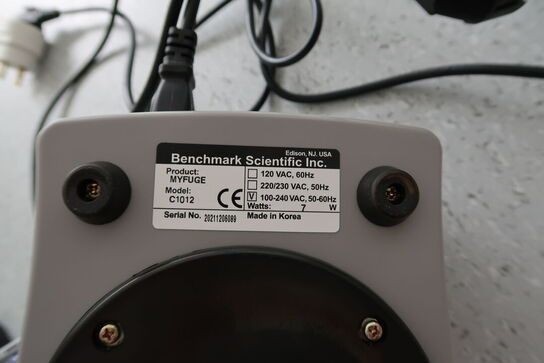 Microcentrifuge BENCHMARK SCIENTIFIC MyFuge