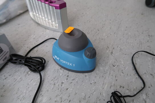 Mini Vortex Mixer IKA V 1 S000