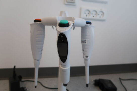 Stativ med 4 stk. pipetter SARTORIUS