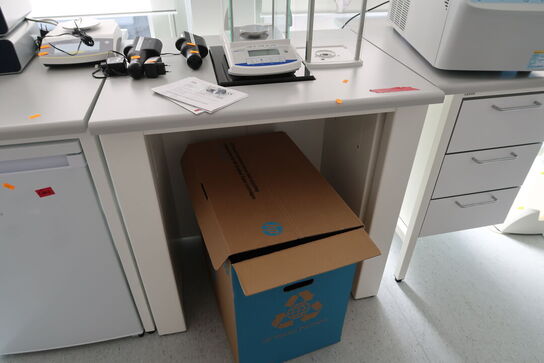 Arbejdsbord ZYSTM uden indhold