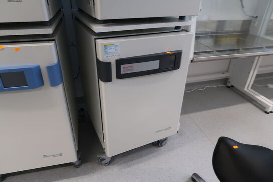 CO2 Incubator THERMO SCIENTIFIC HERACELL VIOS 160i