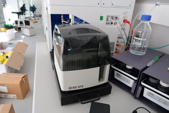 Cell Analyzer BD FACSymphony A1