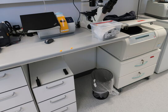 Arbejdsbord ZYSTM uden indhold