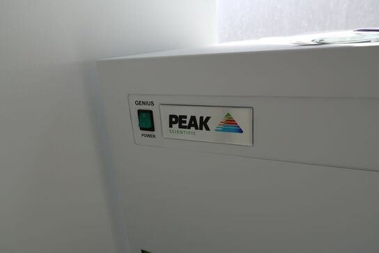 Nitrogen generator PEAK SCIENTIFIC Genius SQ 24