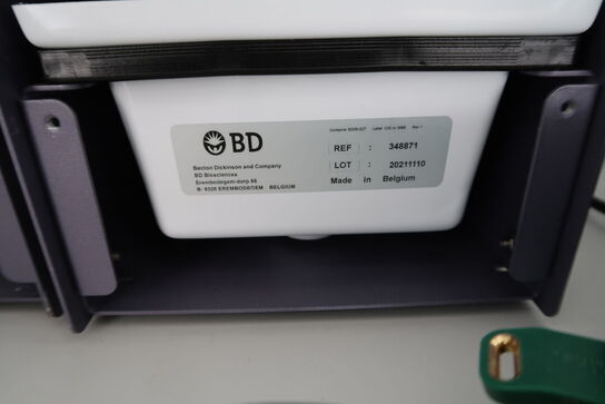Cell Analyzer BD FACSymphony A1