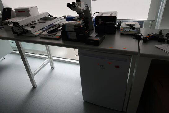 Arbejdsbord ZYSTM uden indhold