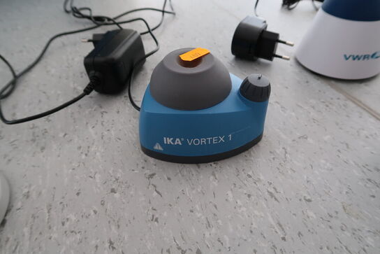 Mini Vortex Mixer IKA V 1 S000