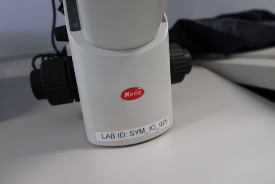 Mikropskop MOTIC AE2000 TRI