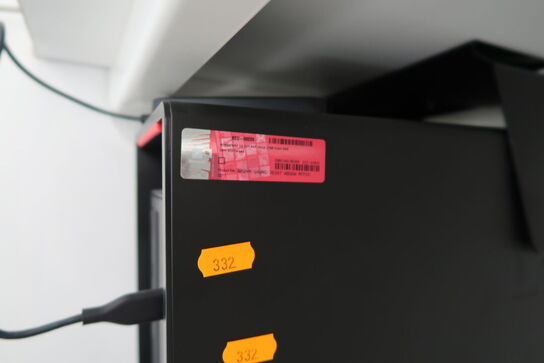 Computerskærm LENOVO ThinkVision P27u-20, computer LENOVO ThinkStation
