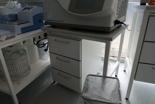Arbejdsbord ZYSTM uden indhold