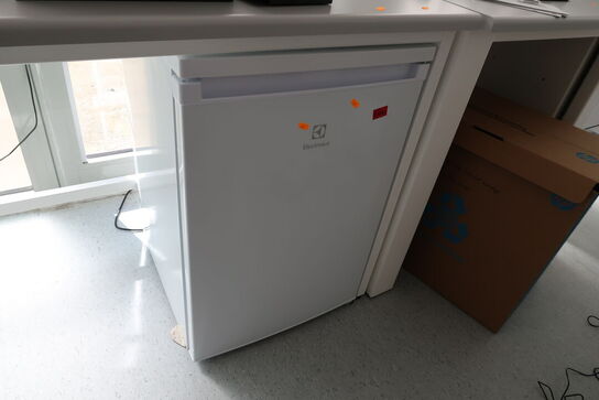 Køleskab ELECTROLUX LXB1AE13W0