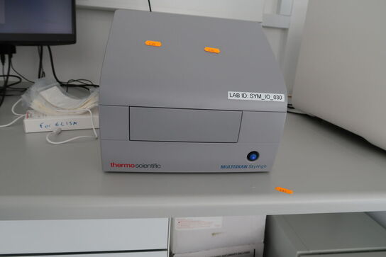 Microplate Spectrophotometer THERMO SCIENTIFIC Multiskan Skyhigh