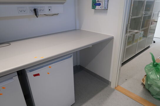 Arbejdsbord ZYSTM uden indhold