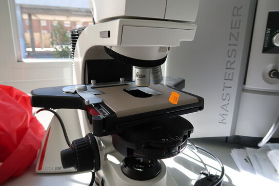 Microscope LEICA DM2500 LED med div. Tilbehør