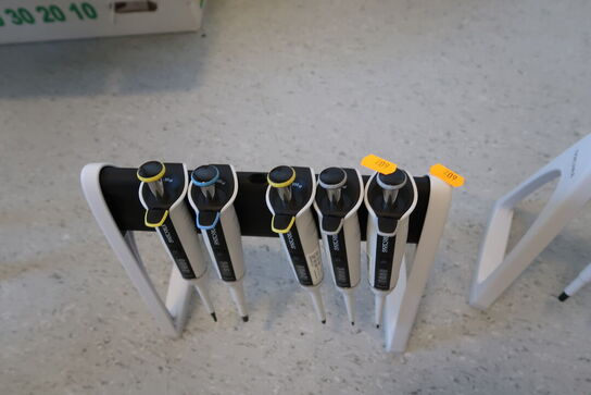 Stativ med 5 stk. pipetter SARTORIUS