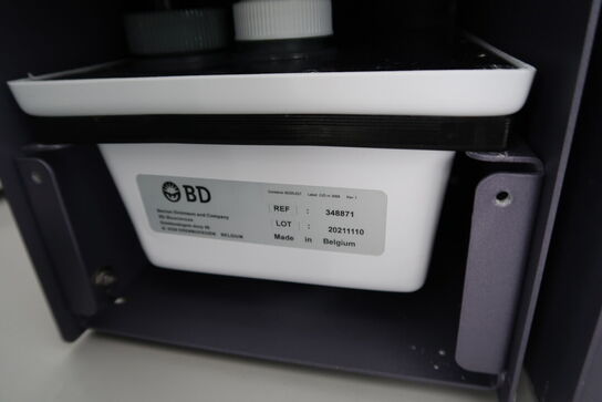 Cell Analyzer BD FACSymphony A1