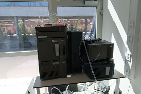 UPLC System WATERS ACQUITY PREMIER Sample Manager FTN, Quaternary Solvent Manager, PDA eY Detector m.fl.