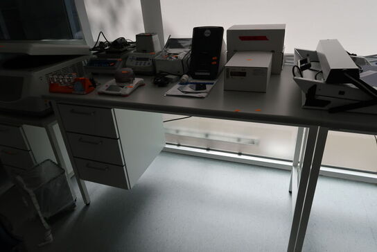 Arbejdsbord ZYSTM uden indhold