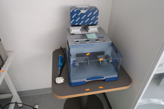 Tissue Homogenizer QIAGEN TissueLyser II