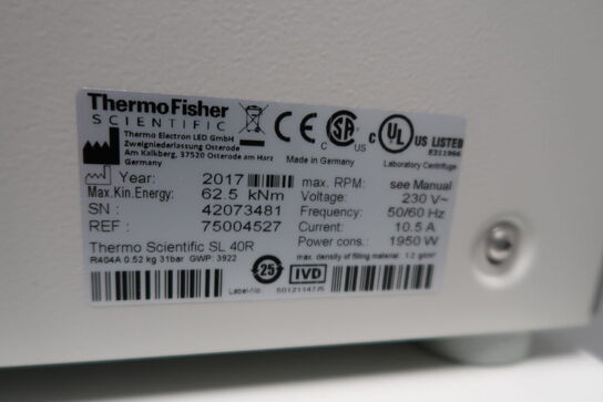 Centrifuge THERMO SCIENTIFIC SL 40R med div. Tilbehør
