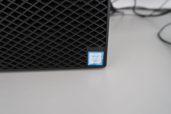 Computerskærm NEC MultiSync EX341R, computer DELL OptiPlex XE3, tastatur, mus m.m.
