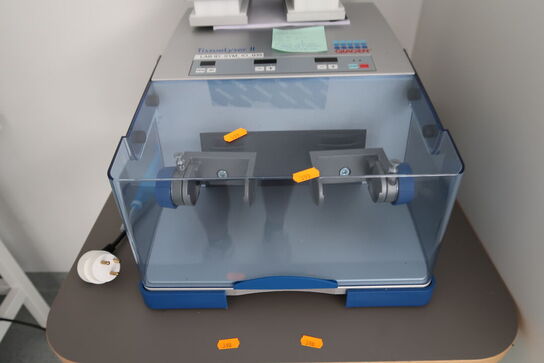 Tissue Homogenizer QIAGEN TissueLyser II