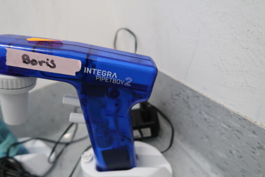 Pipet filler INTEGRA Pipetboy 2