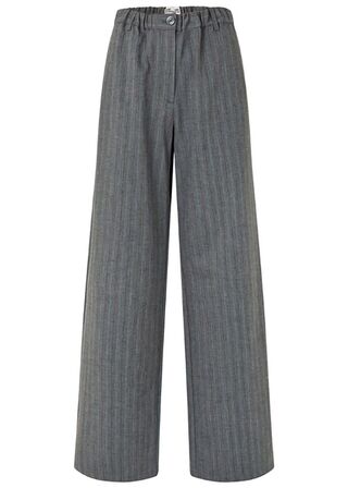 Noor BAUM UND PFERDGARTEN Str.: 40