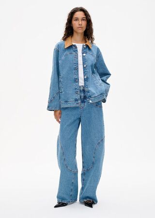 Napolen BAUM UND PFERDGARTEN Str.: 28W/32L