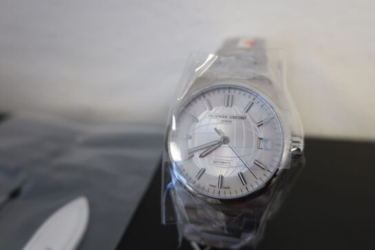 Dameur FREDERIQUE CONSTANT Highlife Ladies 34 mm. 