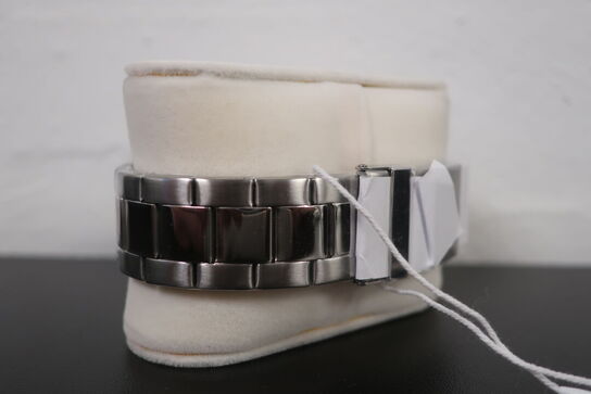 Herreur MASERATI Attrazione 43 mm. 