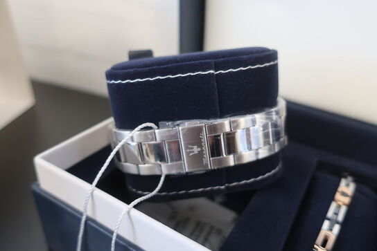 Herreur samt armbånd MASERATI Competizione 43 mm. 