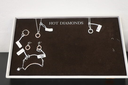 Diverse smykker HOT DIAMONDS