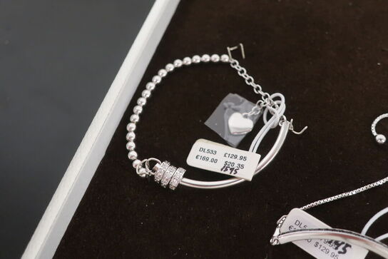 Diverse smykker HOT DIAMONDS