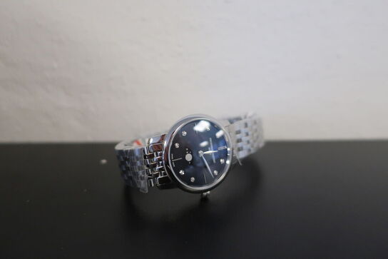 Dameur FREDERIQUE CONSTANT Slimline Moonphase 30 mm. 