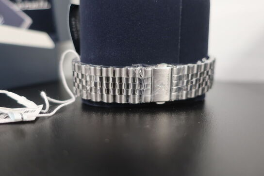 Herreur MASERATI Sfida 44 mm. 