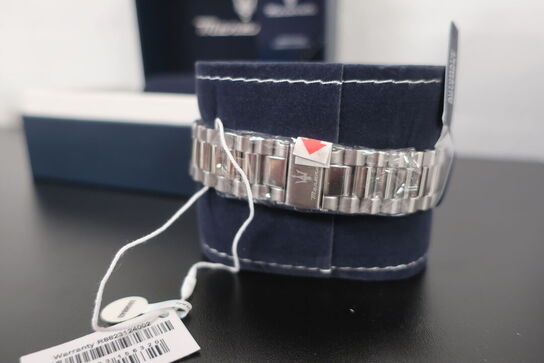 Herreur MASERATI Sorpasso 42 mm. 